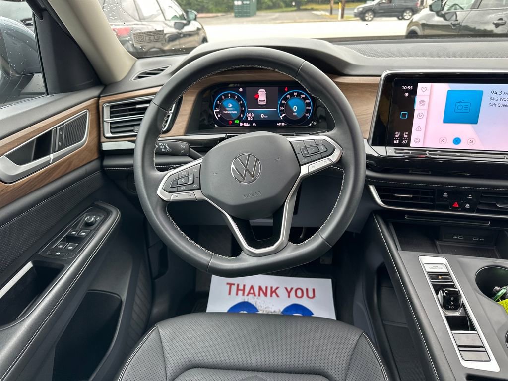 Used 2024 Volkswagen Atlas SE image 19