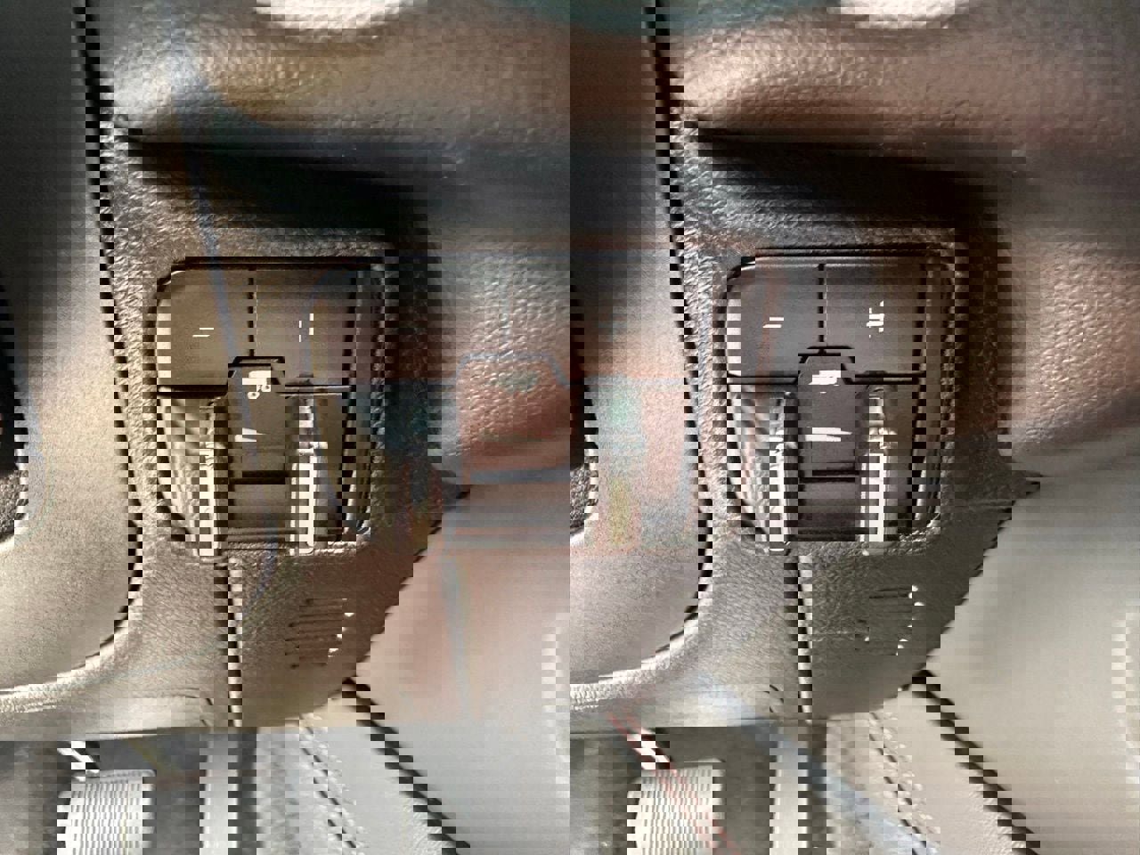 Used 2023 Dodge Durango R/T image 37