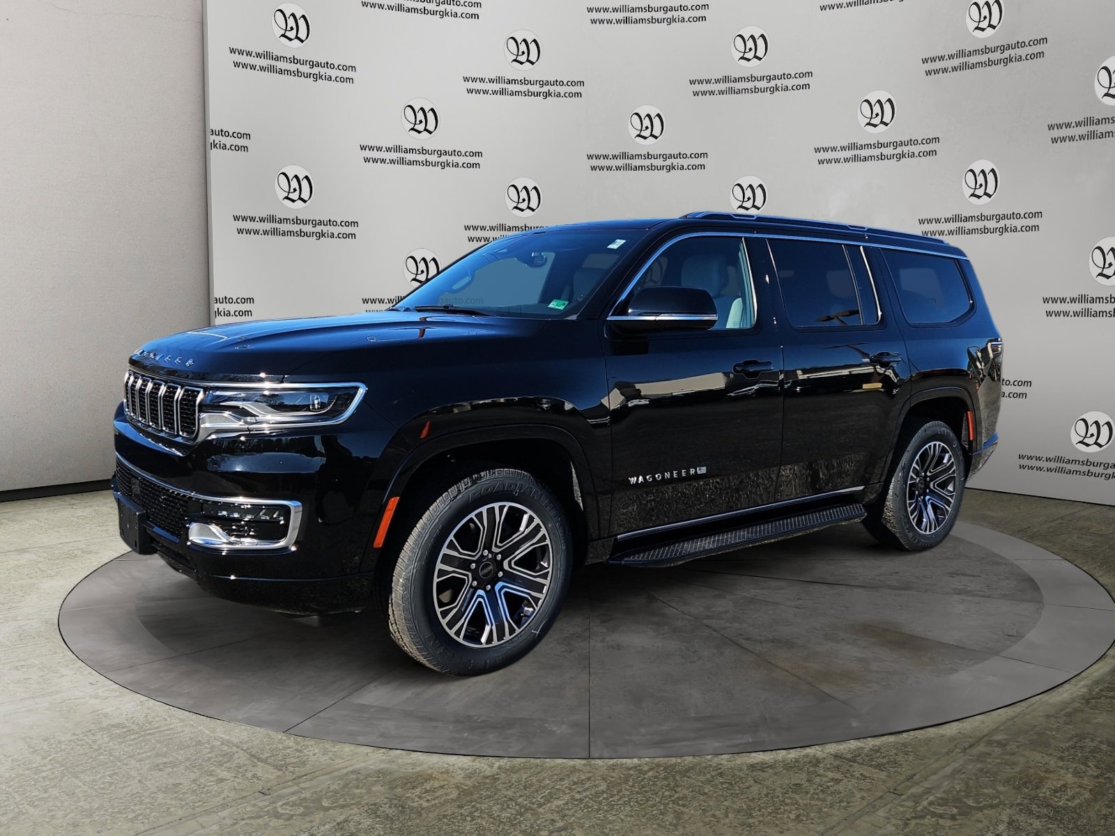 New 2025 Jeep Wagoneer 4WD w/ Premium Group I