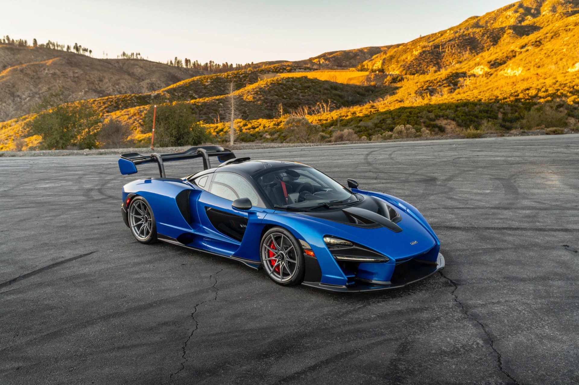Used 2019 McLaren Senna Coupe ULTRA RARE Only 1685 Mil image 77