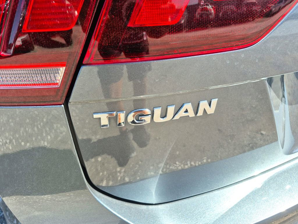 Used 2021 Volkswagen Tiguan S image 13