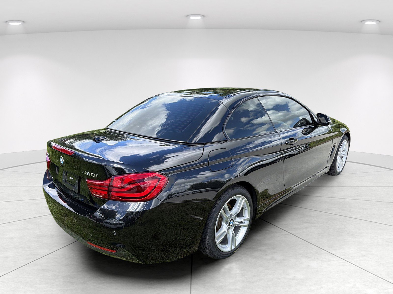 Used 2019 BMW 430i xDrive Convertible AWD/4WD image 4