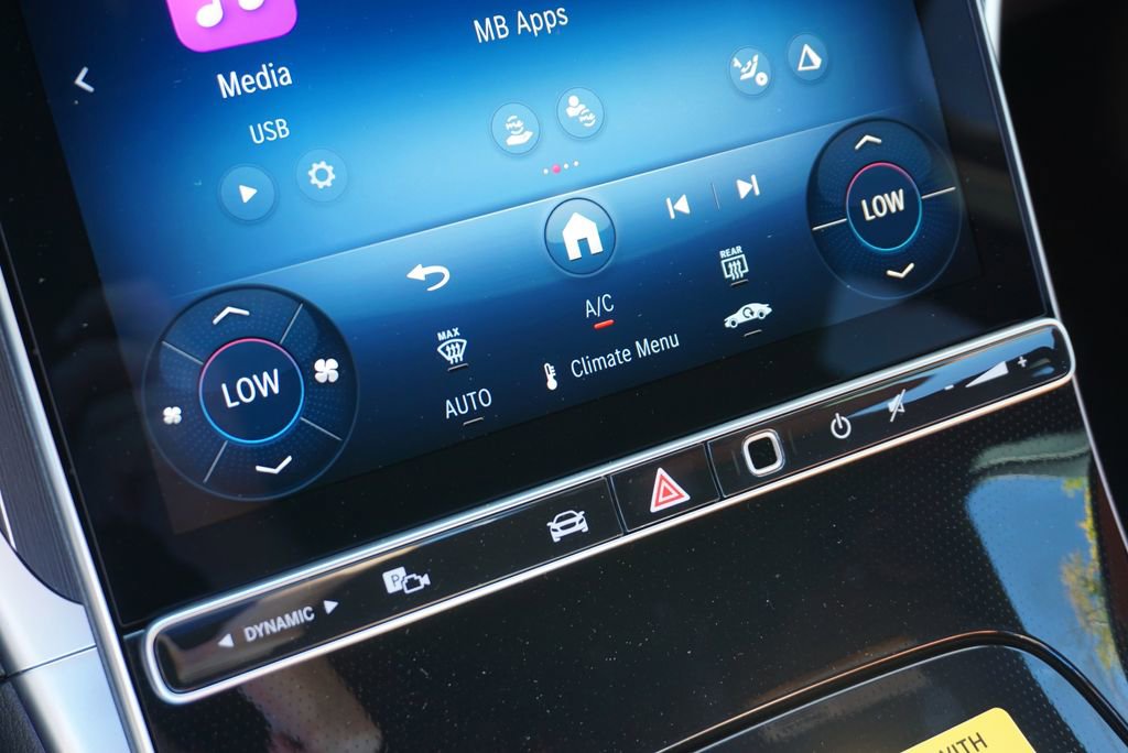 New 2026 Mercedes-Benz C 300 Sedan image 38