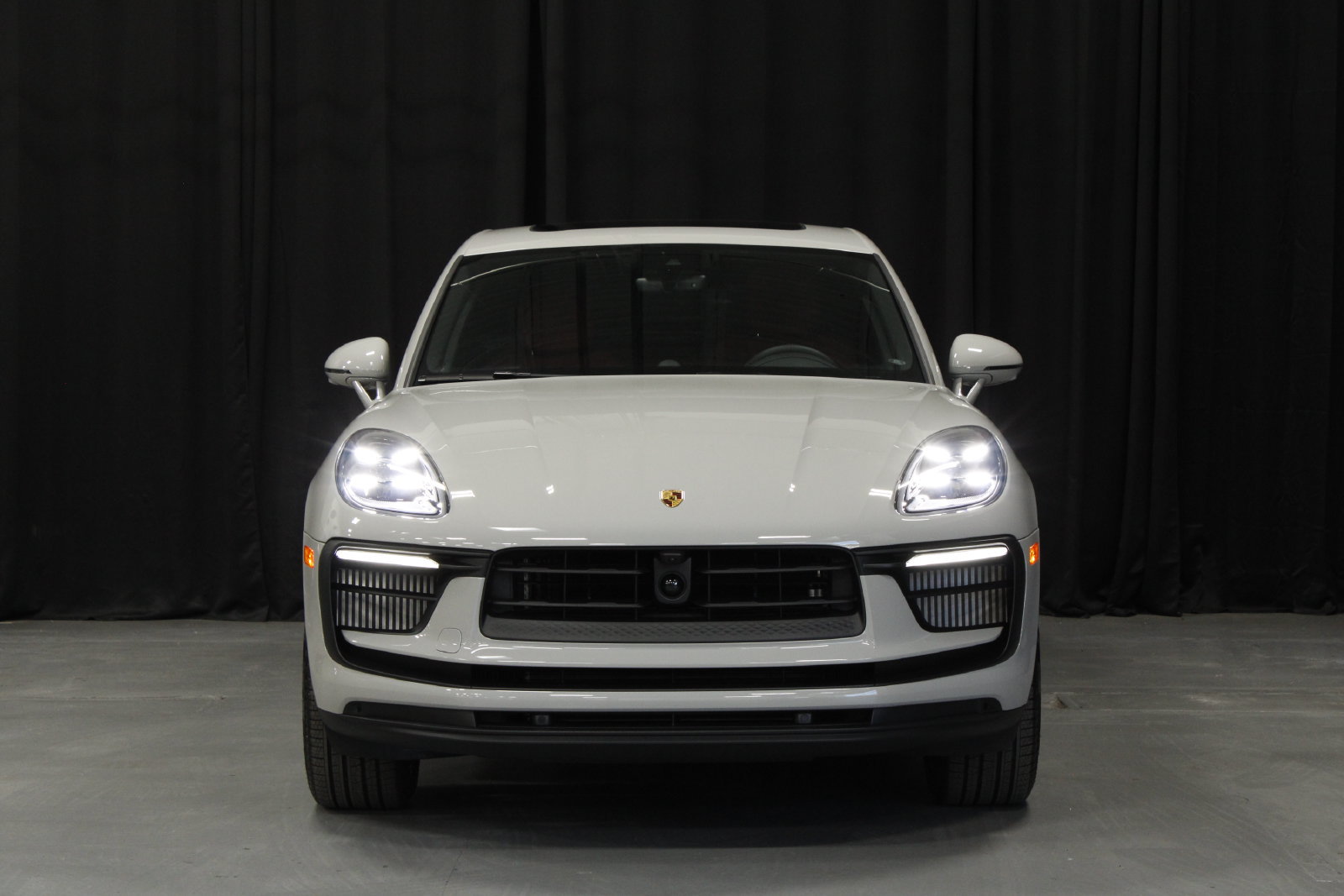 New 2026 Porsche Macan S AWD/4WD image 10