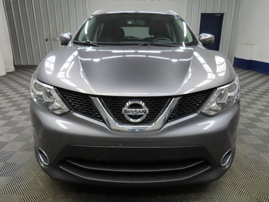 Used 2017 Nissan Rogue Sport SV w/ SV Premium Package AWD/4WD image 44
