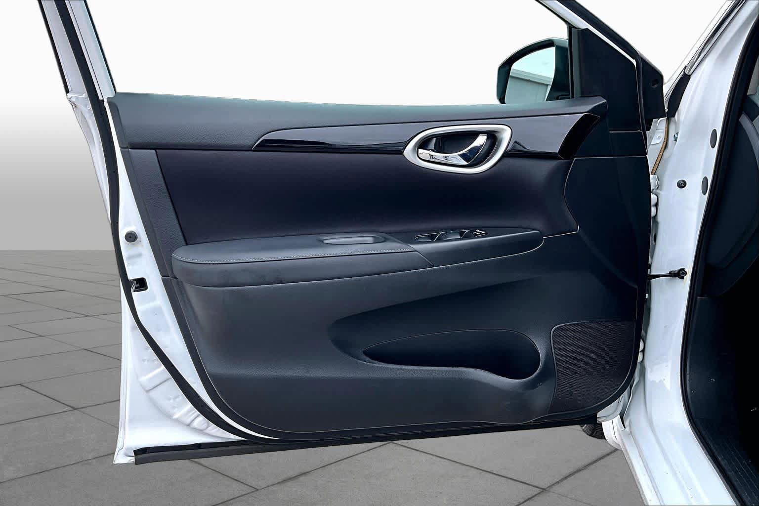 Certified 2018 Nissan Sentra SV w/ Protection Package FWD image 21