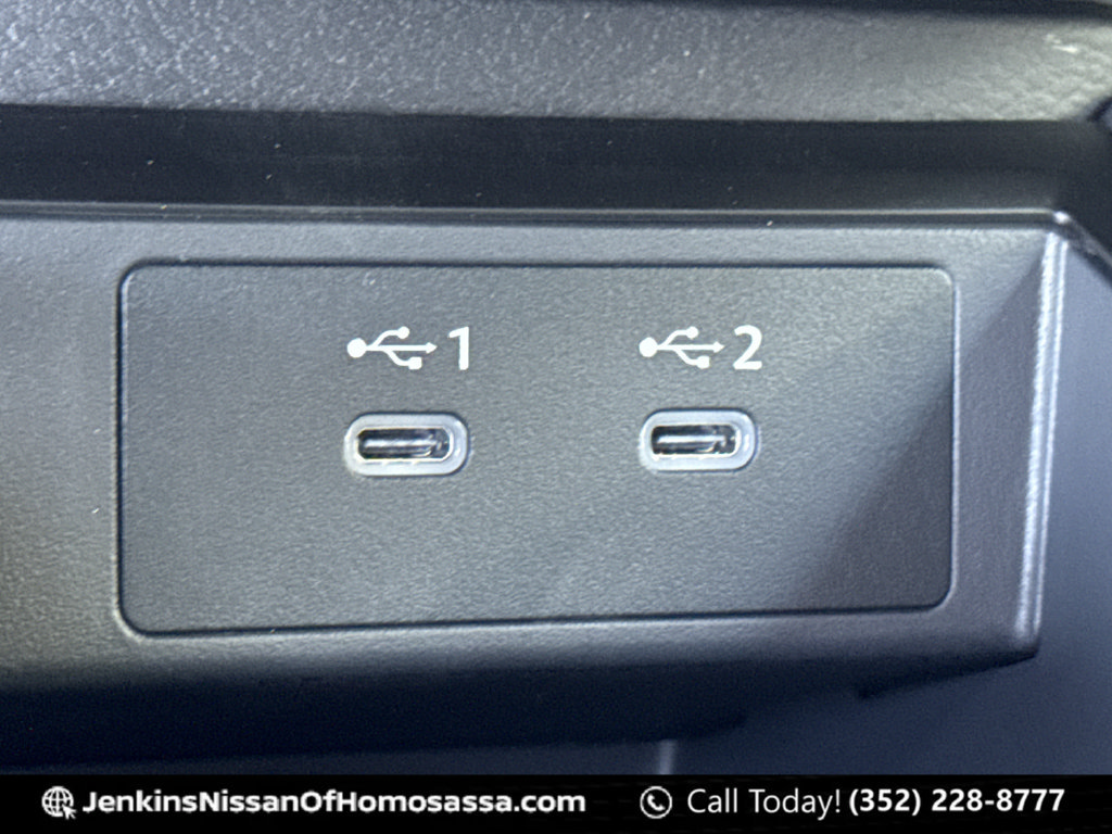 New 2026 Nissan Kicks SR FWD image 36