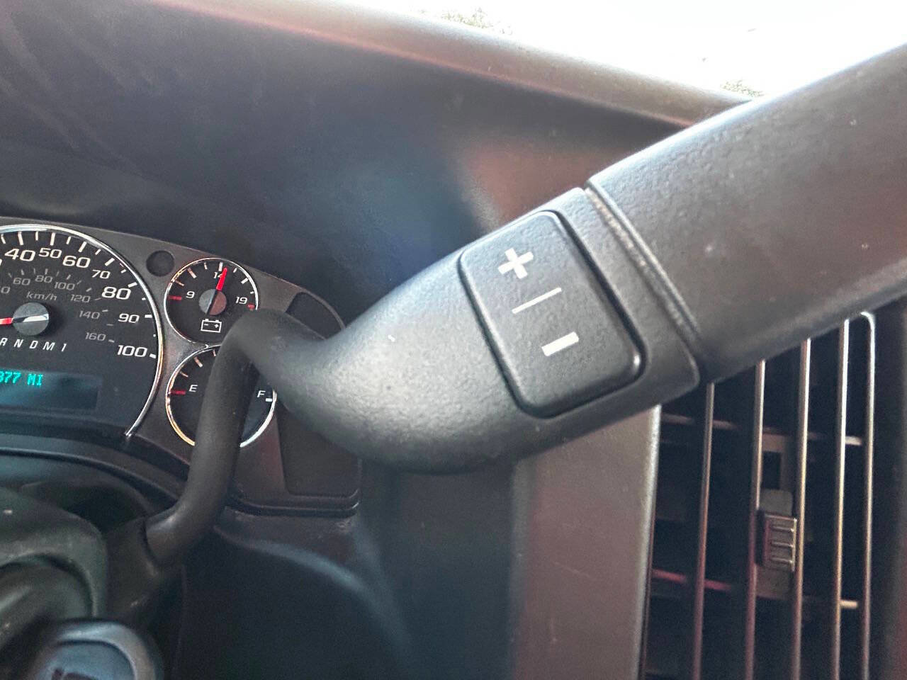 Used 2019 Chevrolet Express 2500 image 15