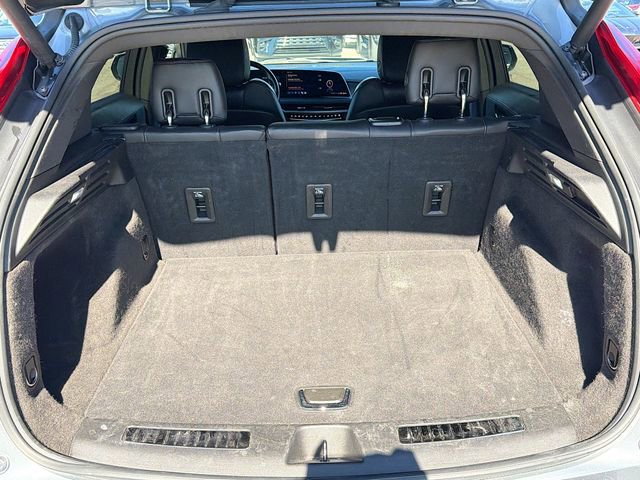 Used 2024 Cadillac XT4 Premium Luxury image 12