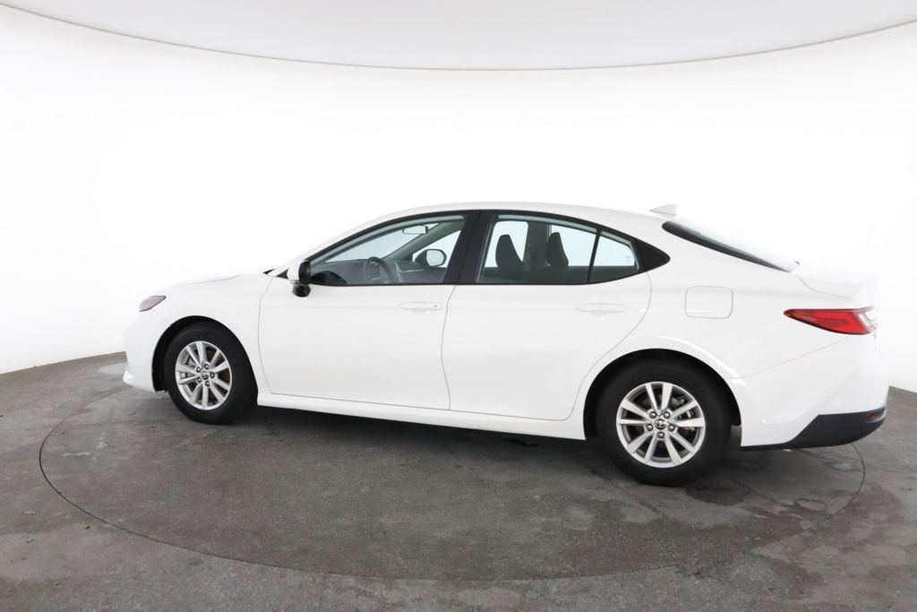 Used 2025 Toyota Camry LE FWD image 8