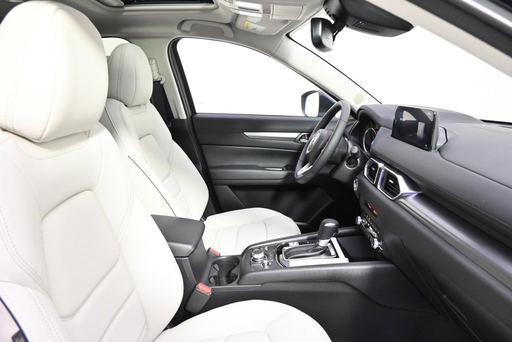New 2025 MAZDA CX-5 AWD 2.5 S w/ Preferred Package image 16