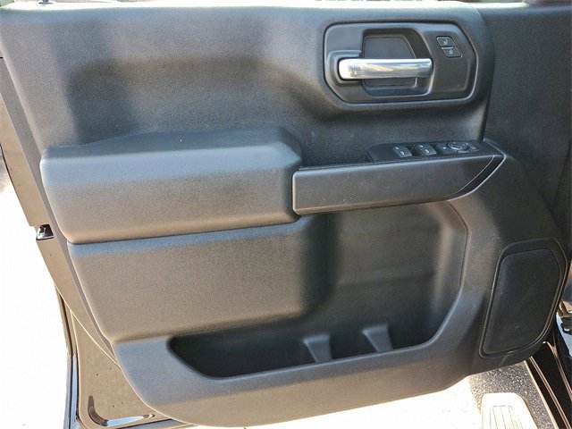 Used 2025 Chevrolet Silverado 2500 Custom image 9