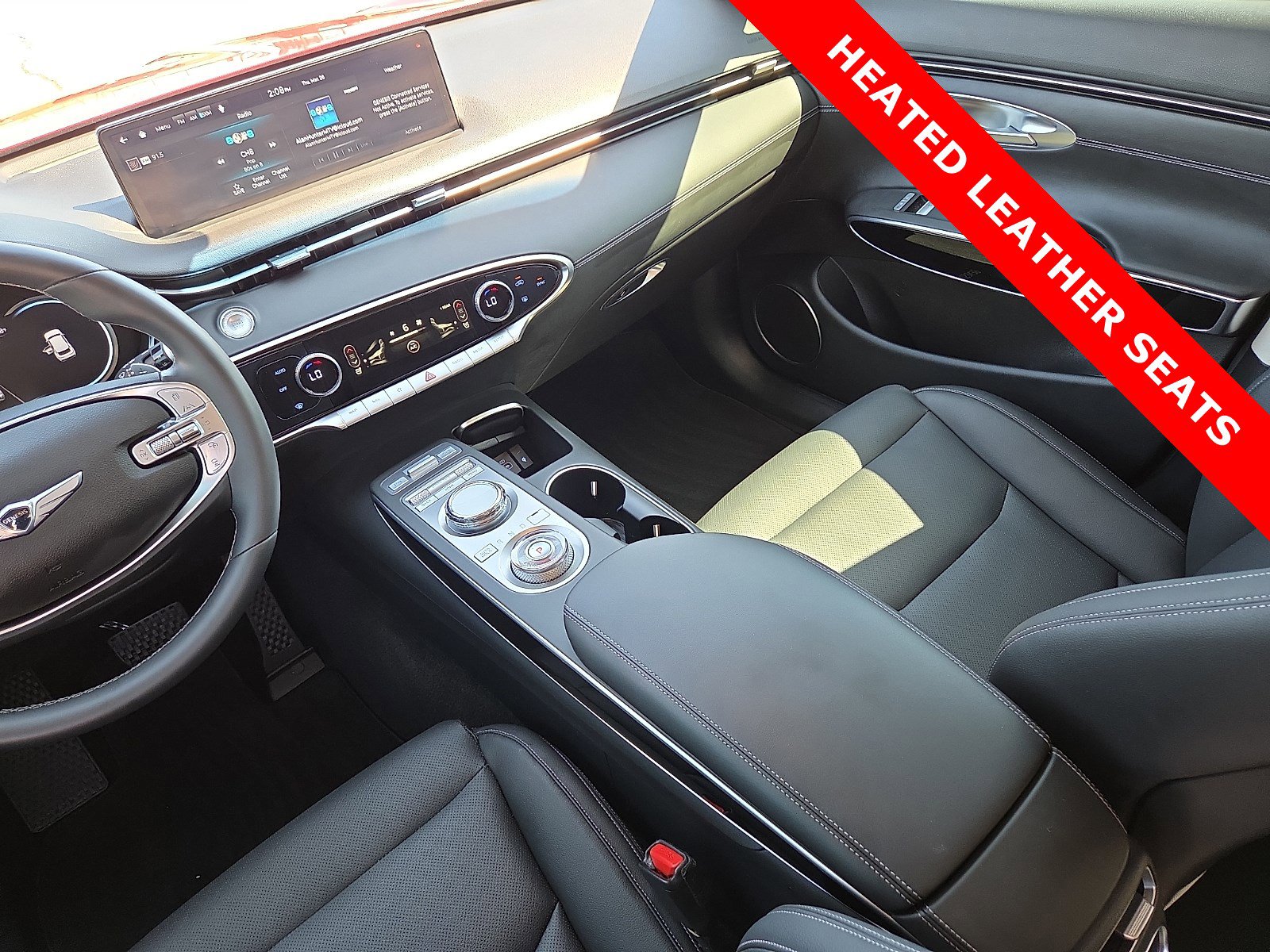 Used 2025 Genesis GV70 2.5T AWD/4WD image 12