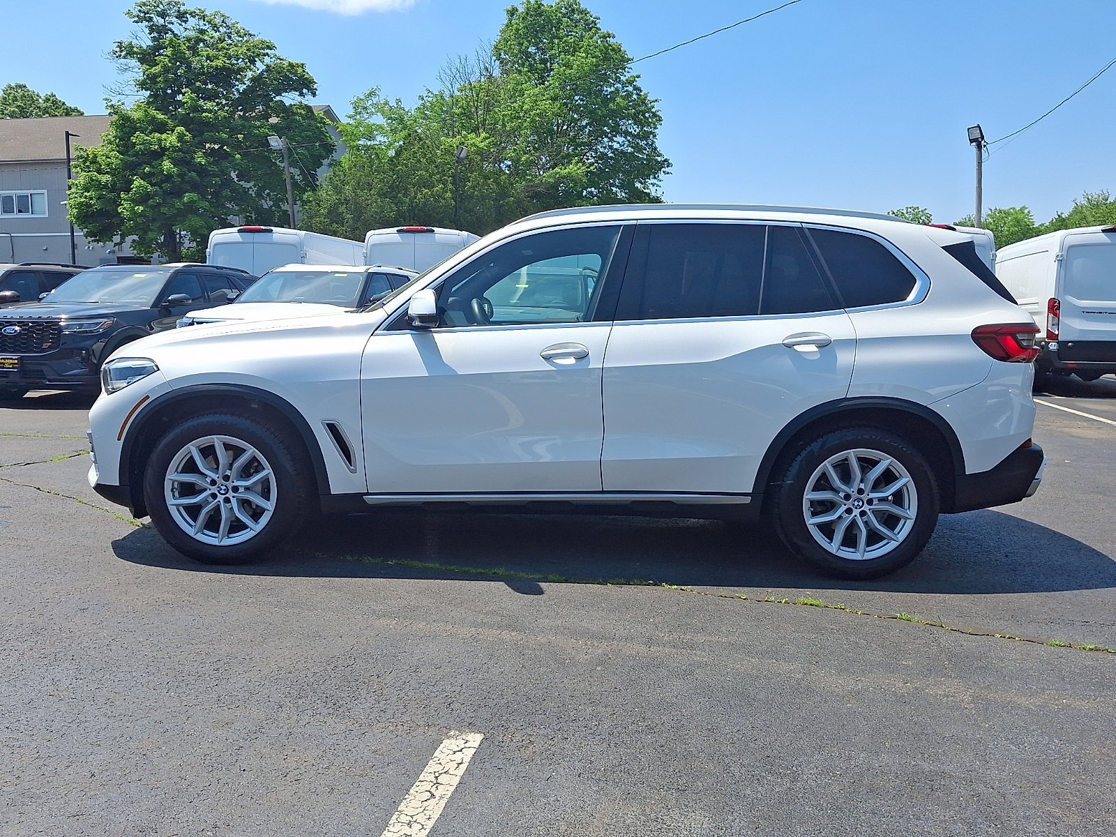 Used 2019 BMW X5 xDrive40i w/ Convenience Package AWD/4WD image 4
