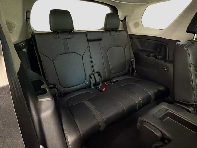 Used 2025 Honda Pilot Touring image 23