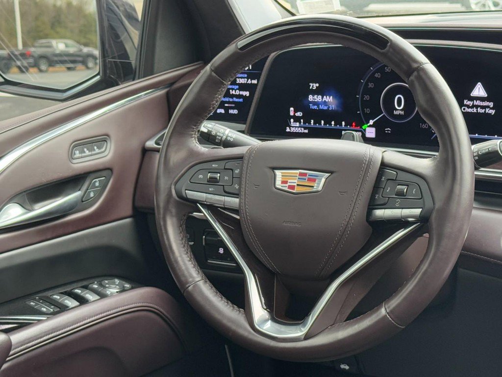 Used 2024 Cadillac Escalade Sport Platinum w/ LPO, ONYX Package image 17