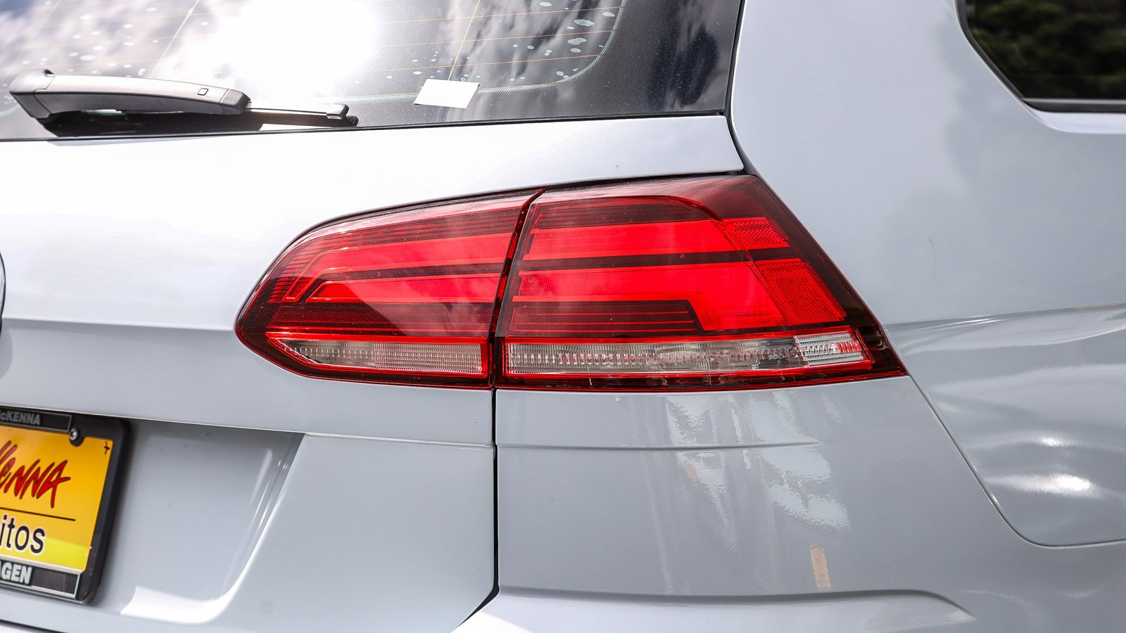 Used 2019 Volkswagen Golf SE image 8