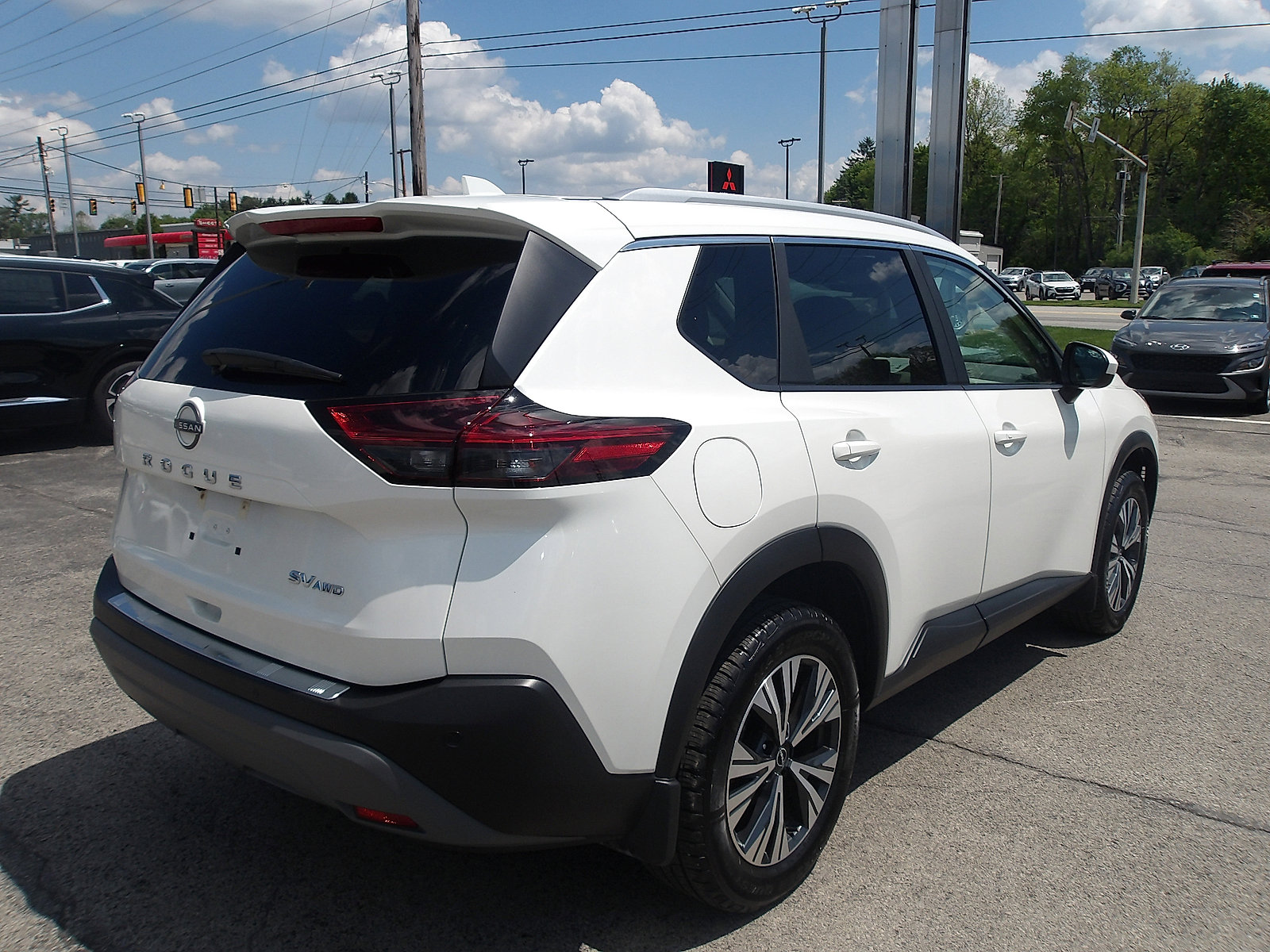 Used 2023 Nissan Rogue SV w/ SV Premium B Package AWD/4WD image 7