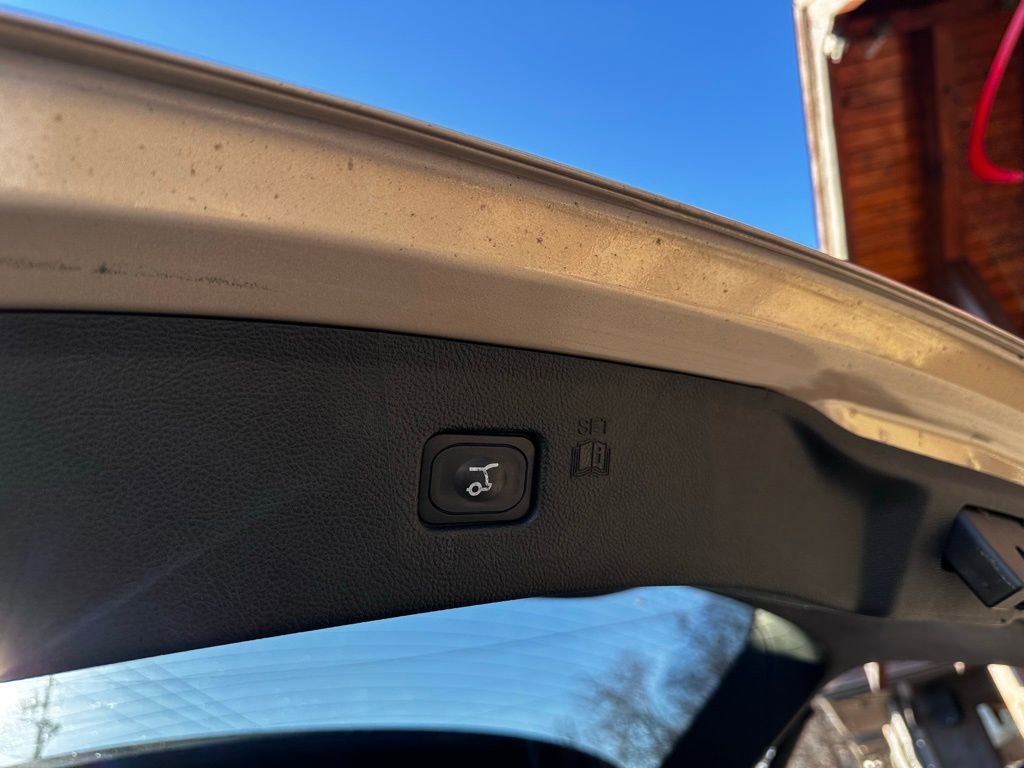 Used 2018 Ford Edge Titanium w/ Technology Package image 6