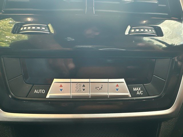 Used 2025 BMW X7 xDrive40i AWD/4WD image 19