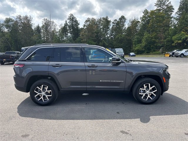 New 2025 Jeep Grand Cherokee Limited image 6