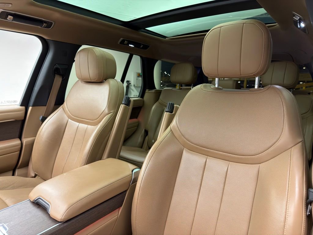 Used 2023 Land Rover Range Rover SE image 10