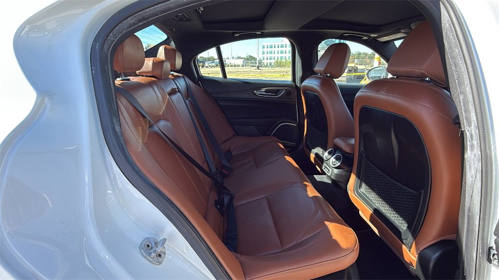 Used 2022 Alfa Romeo Giulia Ti image 28