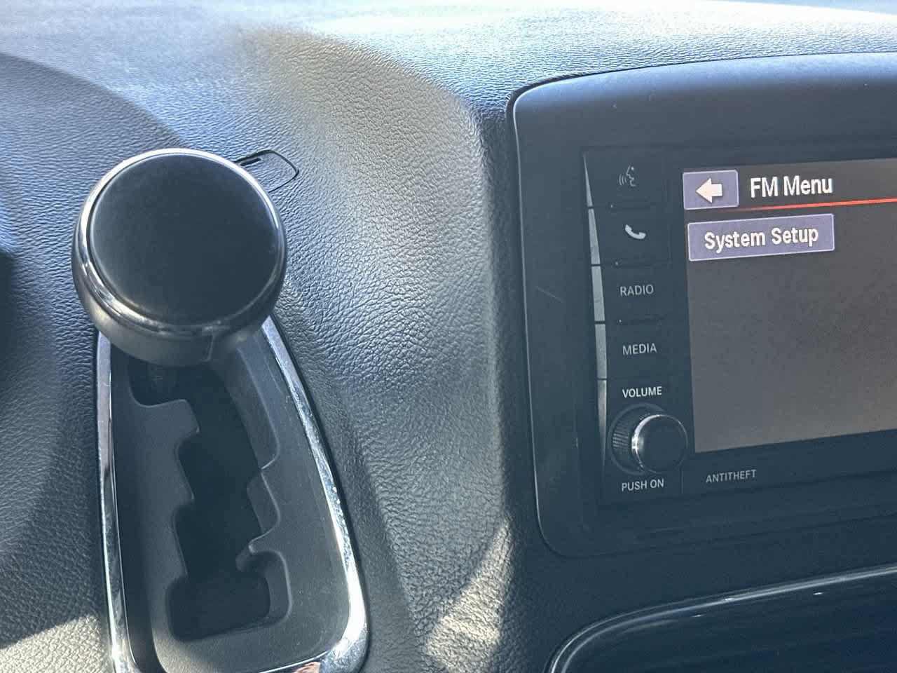 Used 2019 Dodge Grand Caravan SXT FWD image 21