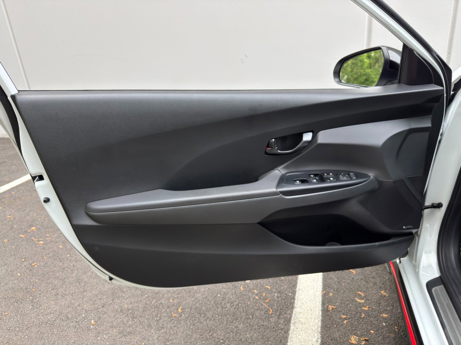 Used 2021 Hyundai Veloster N image 35