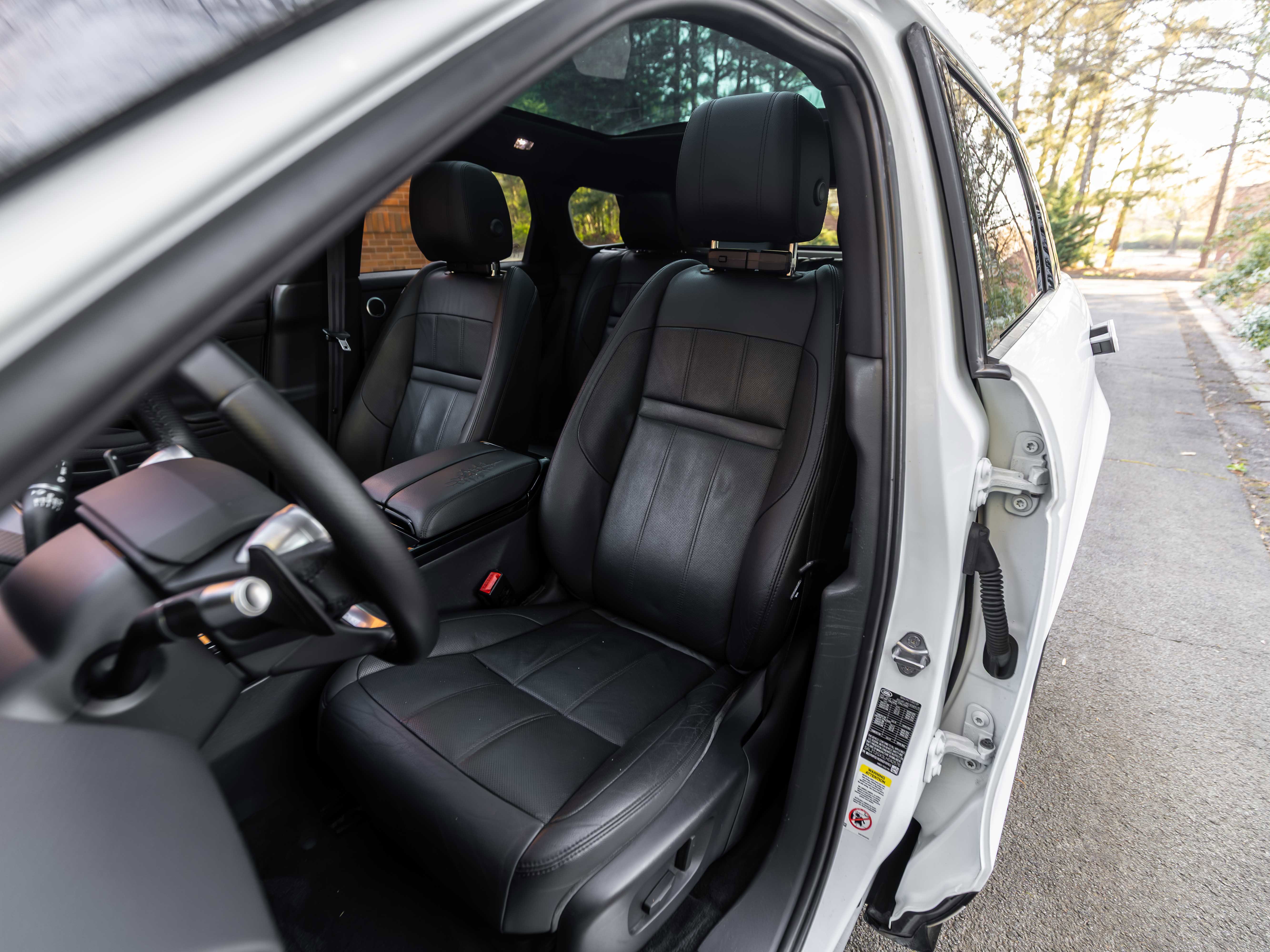 Used 2020 Land Rover Range Rover Evoque R-Dynamic S AWD/4WD image 13