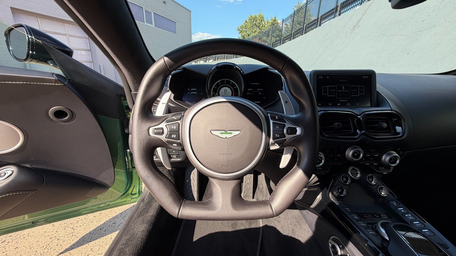 Used 2023 Aston Martin V8 Vantage Coupe RWD image 11
