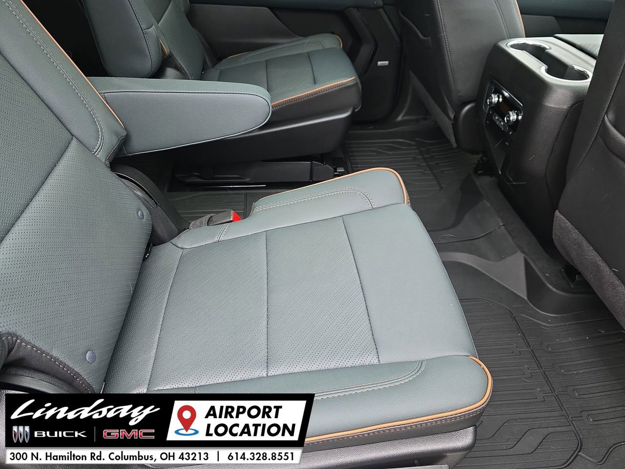 New 2026 GMC Yukon XL AT4 w/ LPO, Floor Liner Package image 29