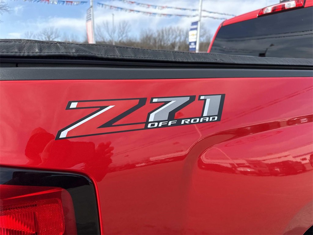 Used 2018 Chevrolet Silverado 1500 LT w/ All Star Edition image 6