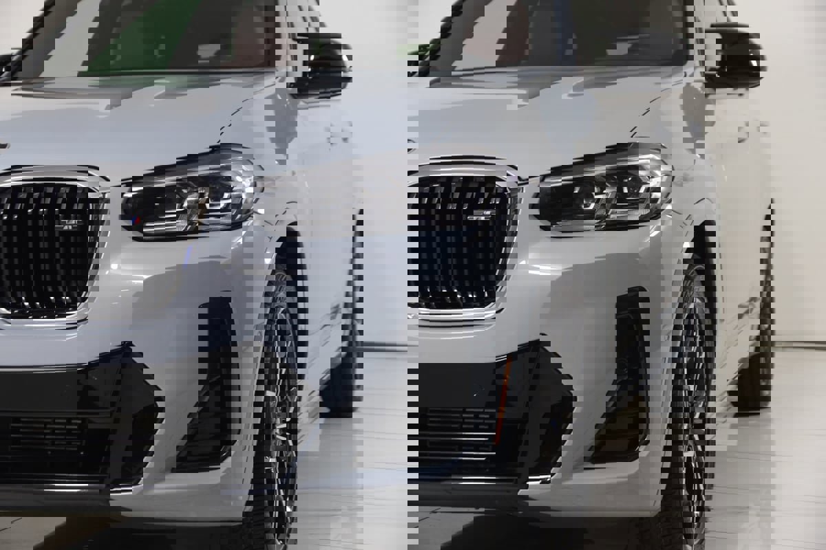 Used 2024 BMW X3 M40i image 82