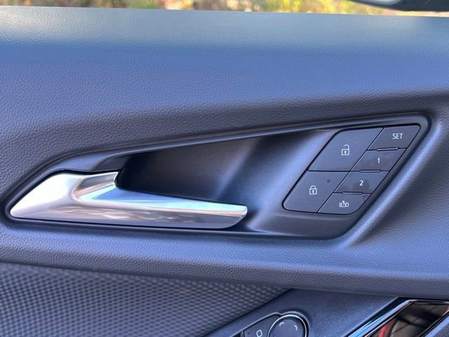 New 2025 Chevrolet Equinox RS w/ Safety and Technology Package image 10