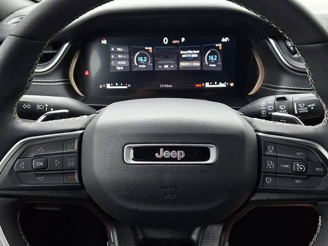 Used 2024 Jeep Grand Cherokee Laredo w/ Luxury Tech Group I image 19