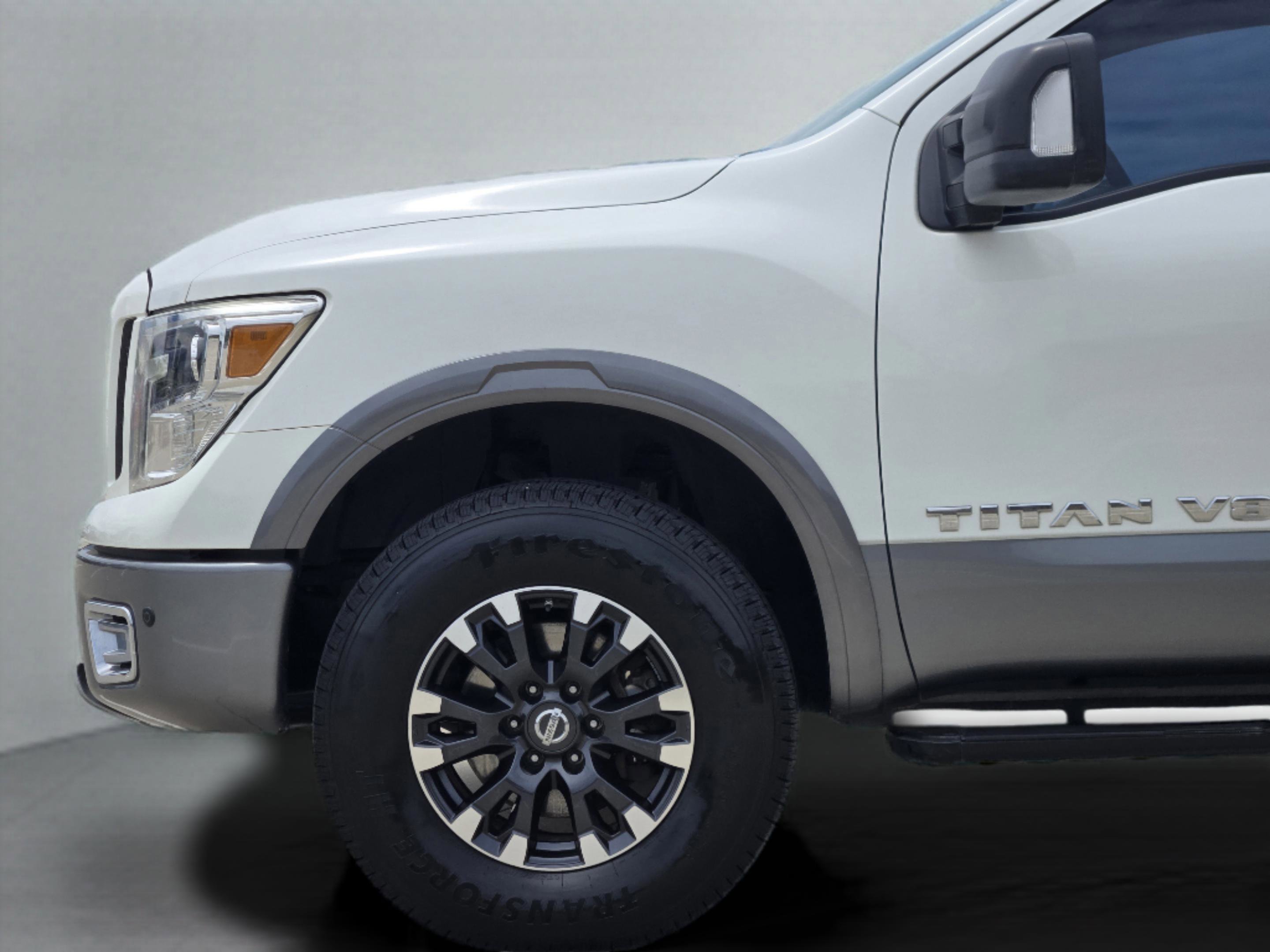 Used 2018 Nissan Titan PRO-4X w/ Pro-4x Utility Package AWD/4WD image 29