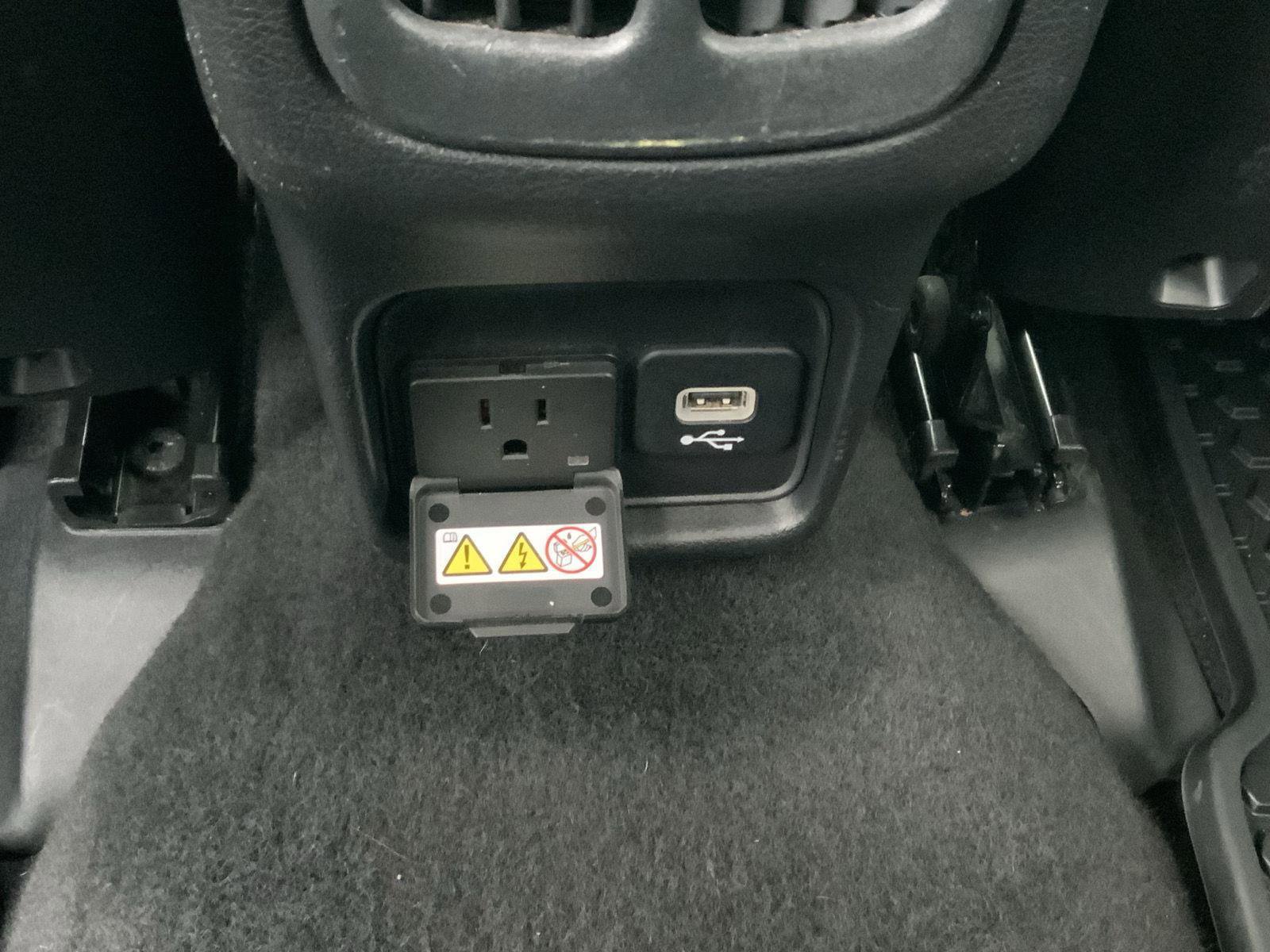 Used 2018 Jeep Compass Trailhawk w/ Navigation Group image 50