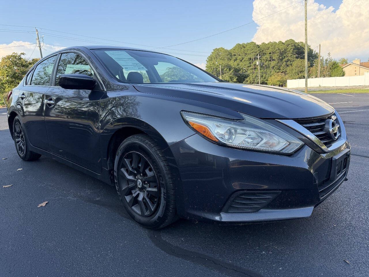 Used 2016 Nissan Altima 2.5 S w/ Power Driver Seat Package FWD image 4