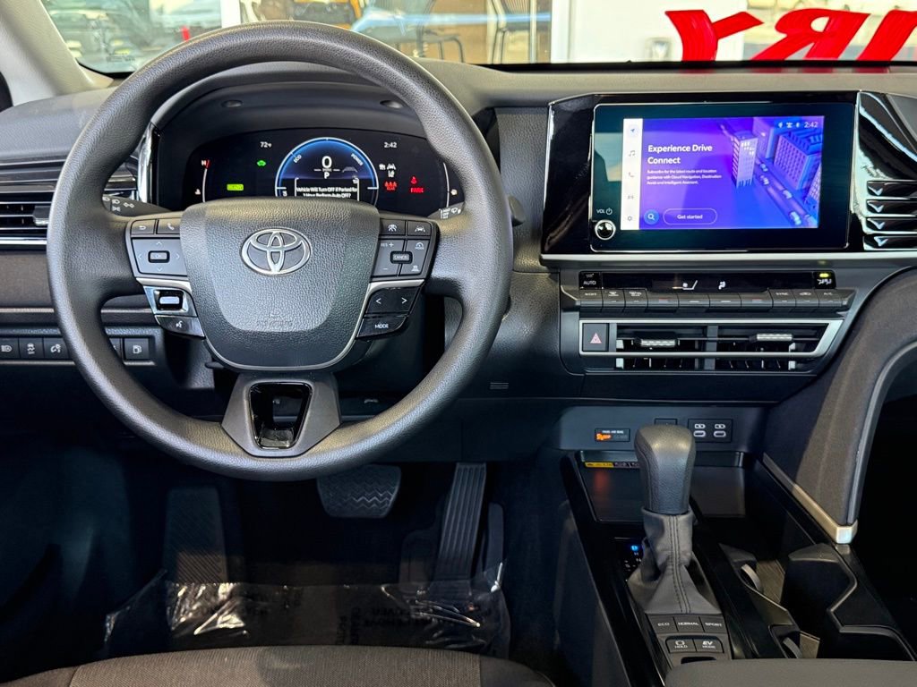 Certified 2025 Toyota Camry LE image 32