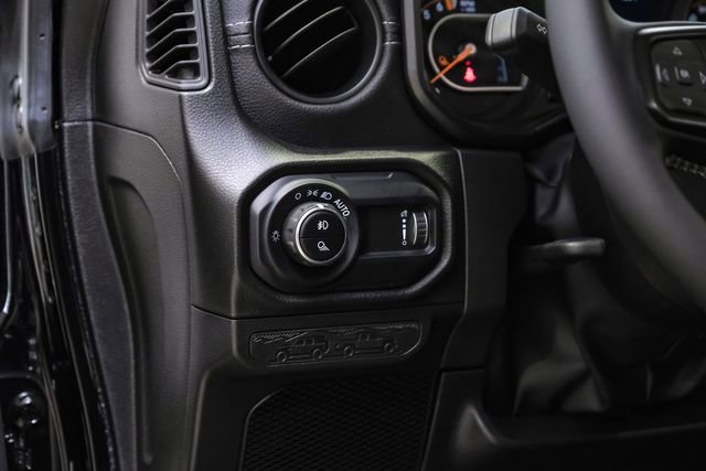 Used 2025 Jeep Gladiator Sport AWD/4WD image 65