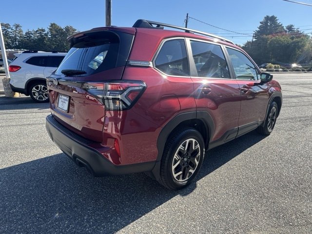 Used 2025 Subaru Forester image 3