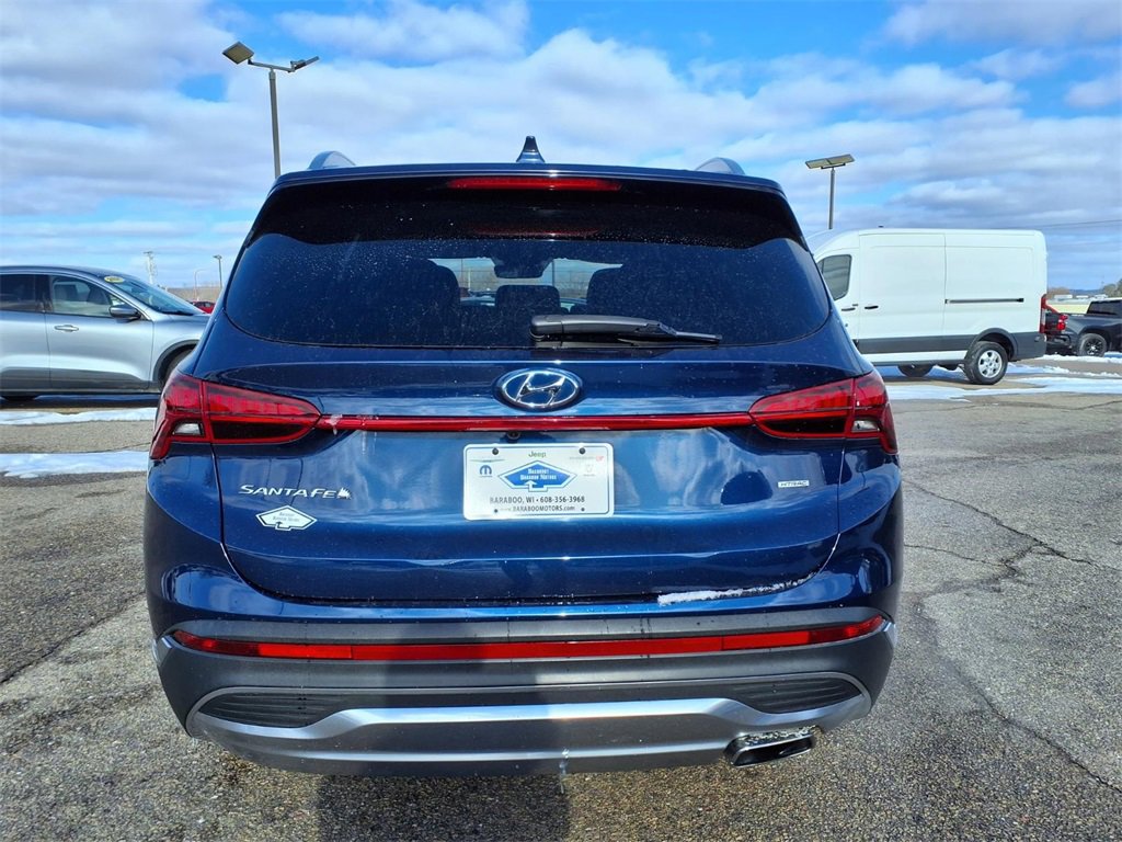 Used 2022 Hyundai Santa Fe SEL w/ Convenience Package image 4
