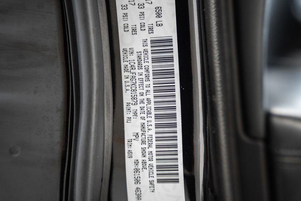 Certified 2019 Jeep Grand Cherokee Laredo w/ Security & Convenience Group image 38