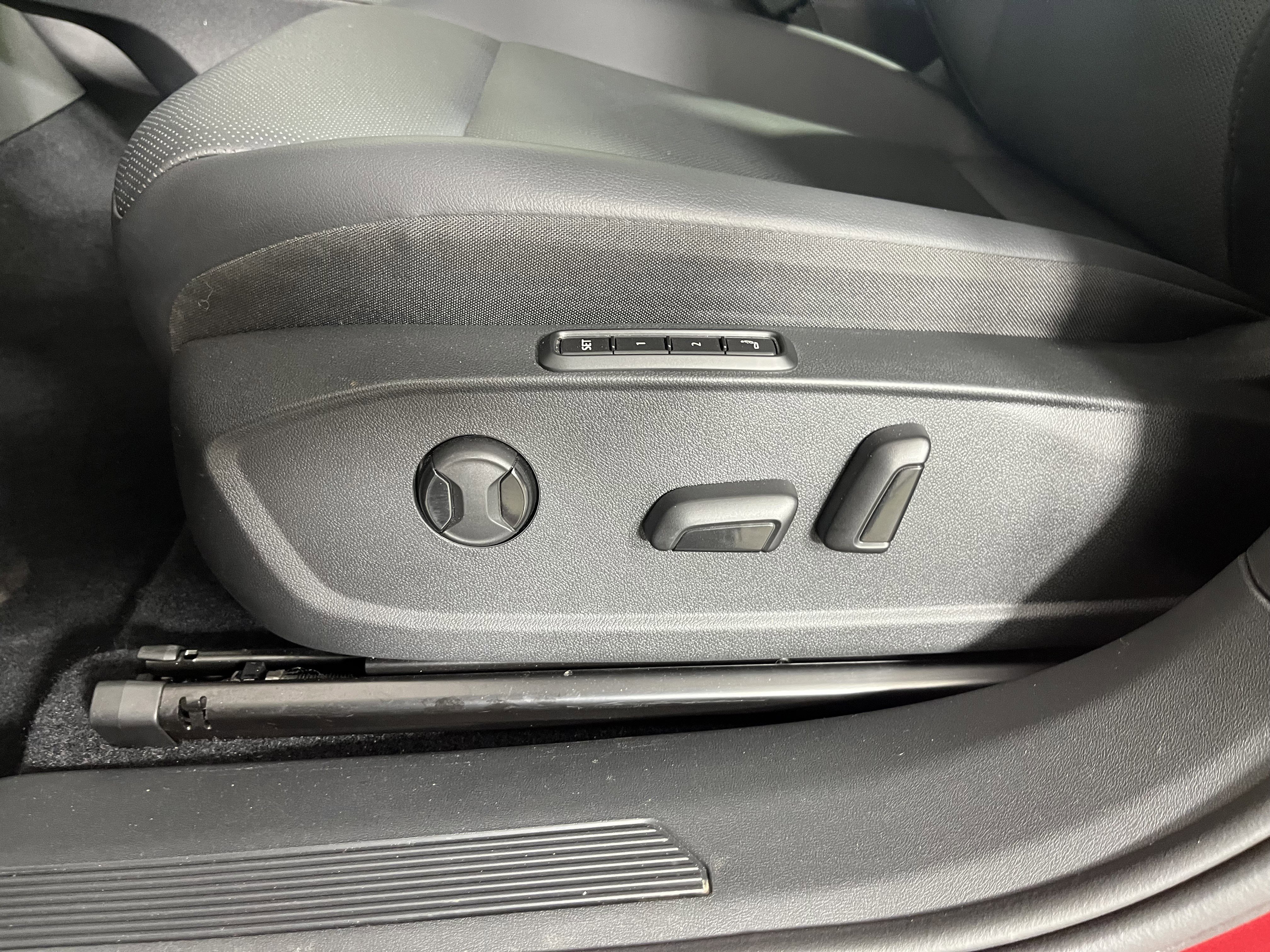 Used 2022 Volkswagen ID.4 Pro S w/ Gradient Package AWD/4WD image 20