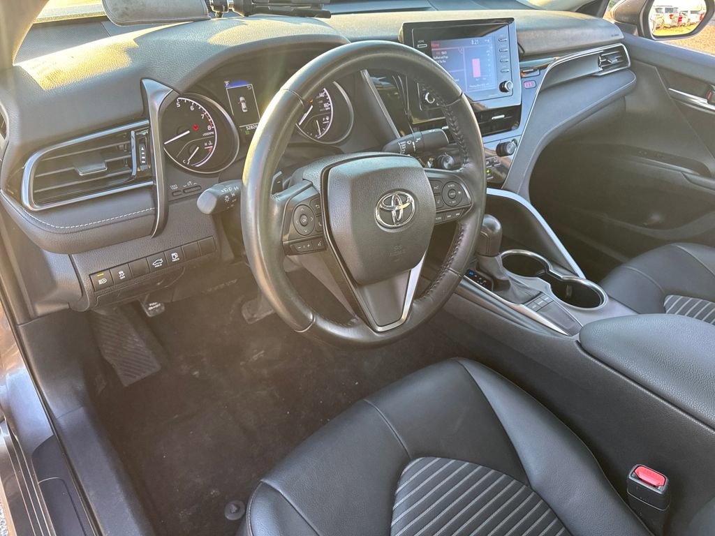 Used 2024 Toyota Camry SE image 17