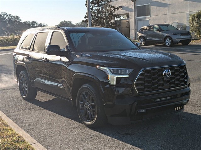 Used 2023 Toyota Sequoia Platinum image 4