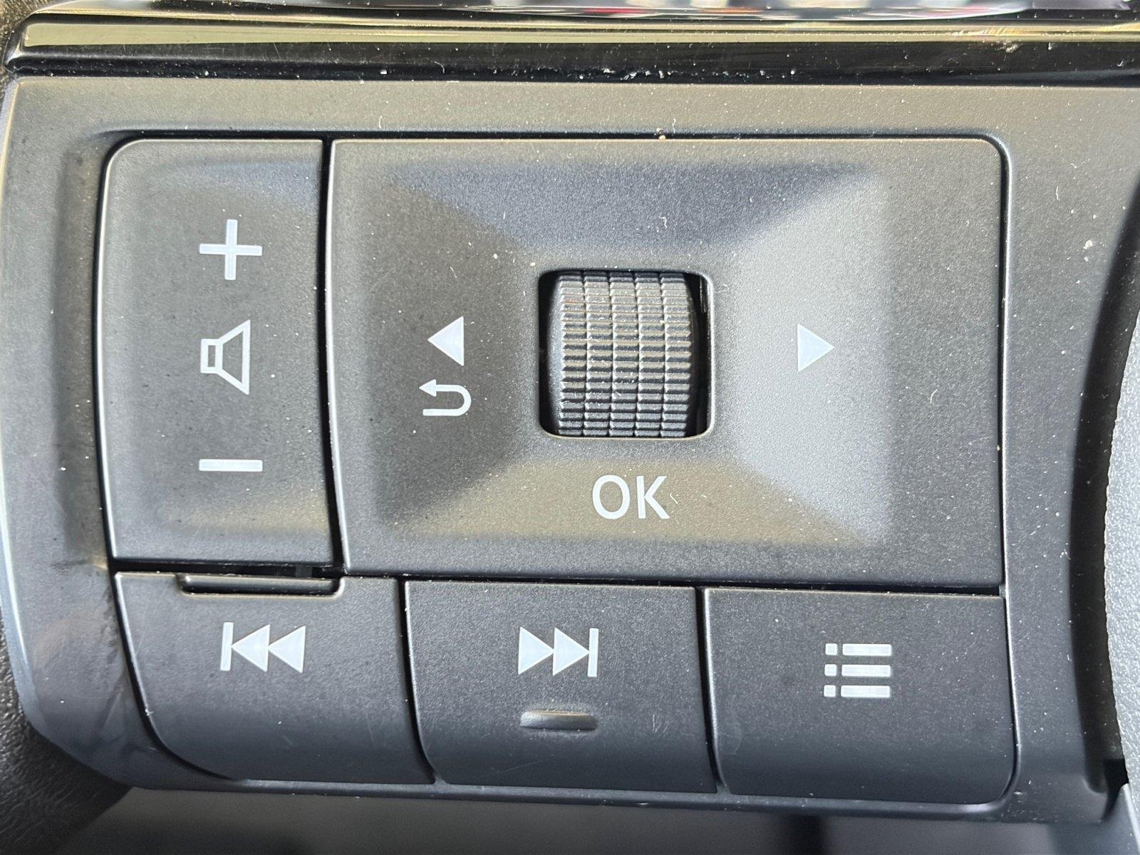 Used 2023 Nissan Rogue SV FWD image 30