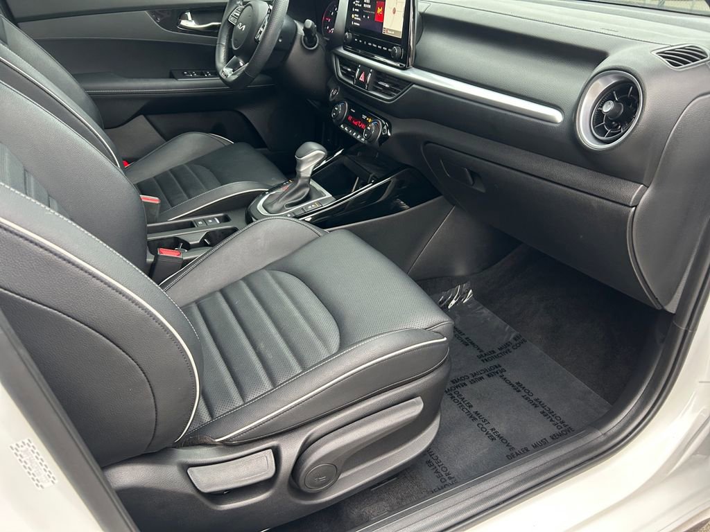 Used 2023 Kia Forte GT-Line w/ GT-Line Premium Package image 26