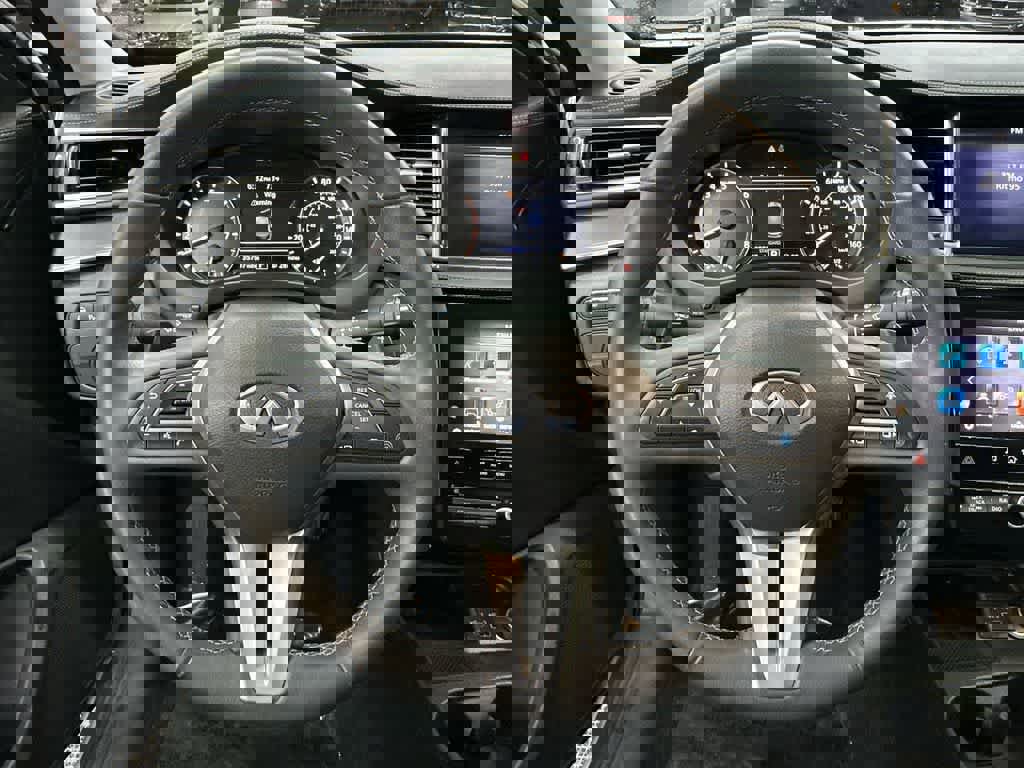 Used 2023 INFINITI QX50 Luxe image 15